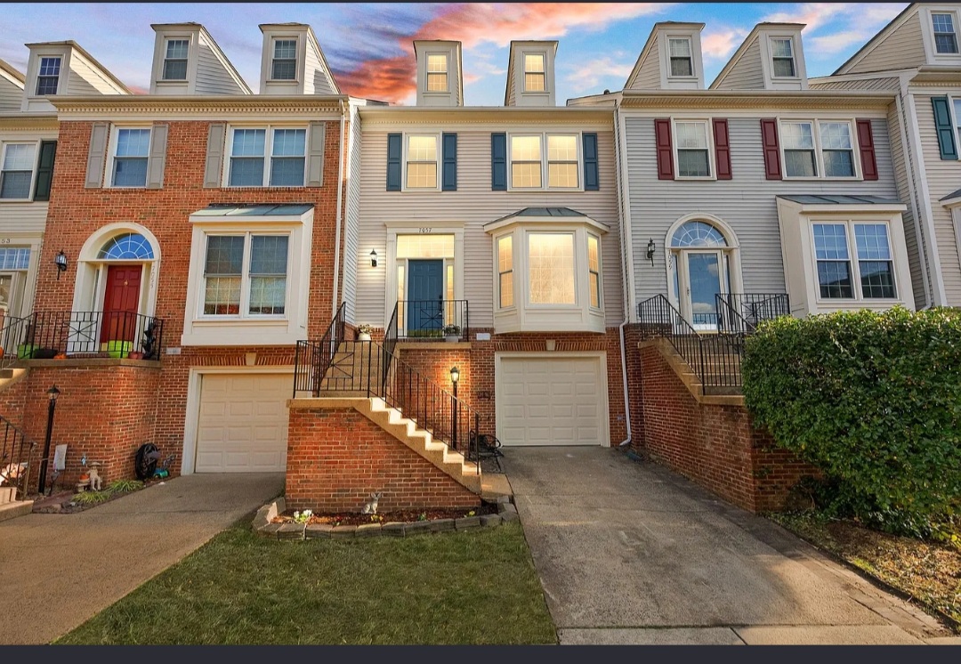 CHARMING HOME WITH MODERN UPGRADES